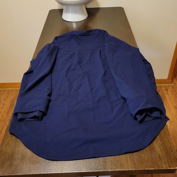 Figs Women's Long Sleeve Tunic Scrub Top Navy XL - Picture 8 of 9